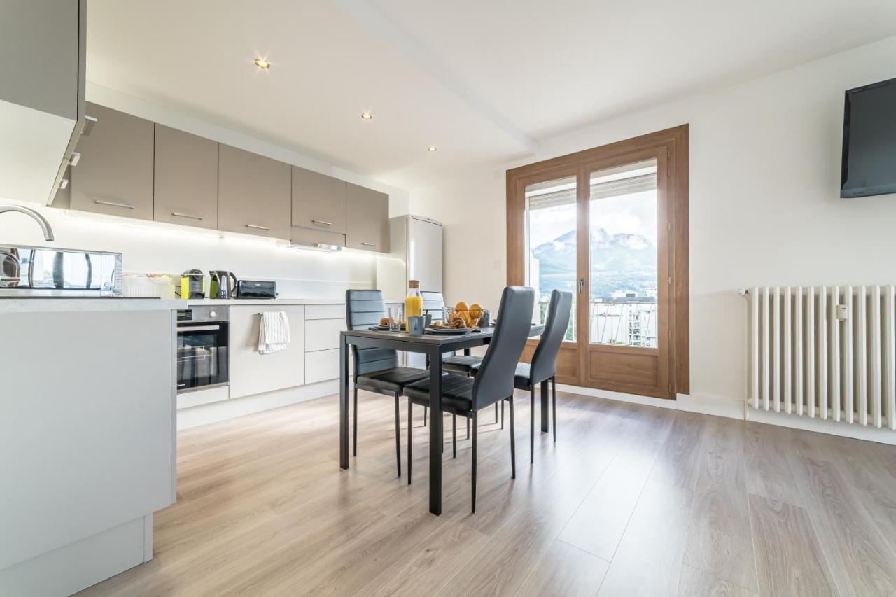 Apartamento Vue sensationnelle - Wifi fibre - Arrivée autonome Chambéry Exterior foto