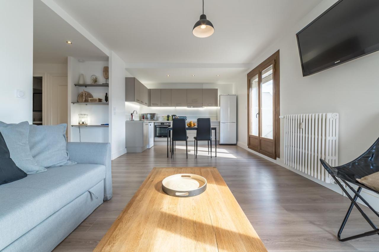 Apartamento Vue sensationnelle - Wifi fibre - Arrivée autonome Chambéry Exterior foto