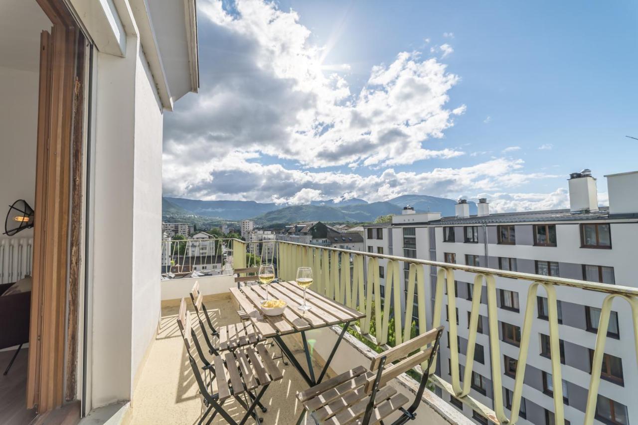 Apartamento Vue sensationnelle - Wifi fibre - Arrivée autonome Chambéry Exterior foto